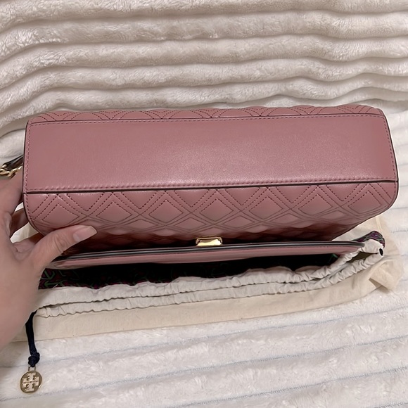 ✨SOLD✨ Tory Burch Fleming Shoulder Bag - Picture 6 of 13